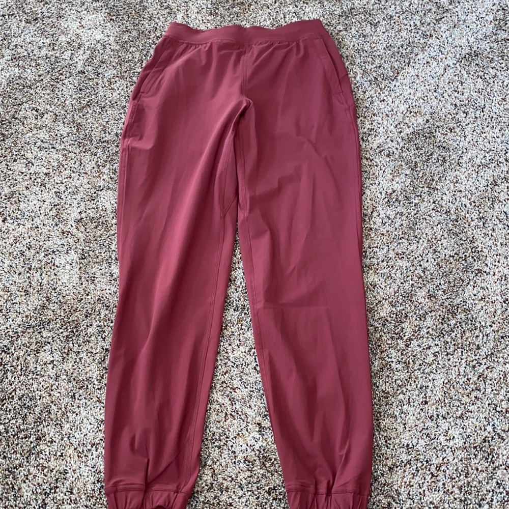 BRAND NEW Lululemon adapted state high rise jogger